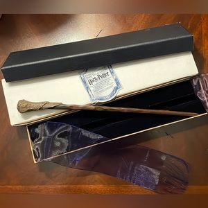 Harry Potter - Ron Weasley Wand In Ollivanders Collector's Box - New